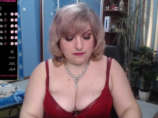 Live sex webcam photo for SmileOfAngel #242109011