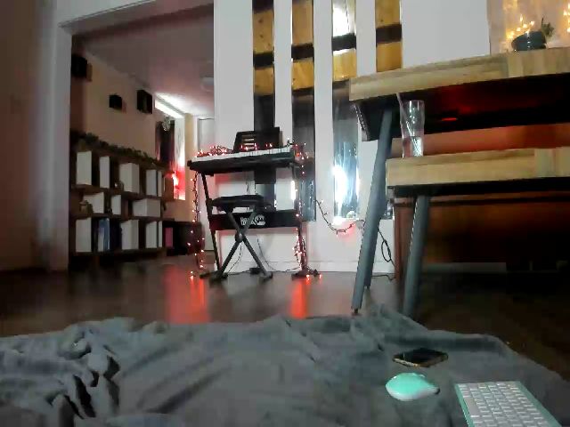 Live sex webcam photo for Luubeam #253286592