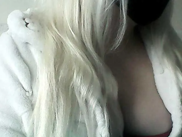 Live sex webcam photo for Alicekitty #241166031