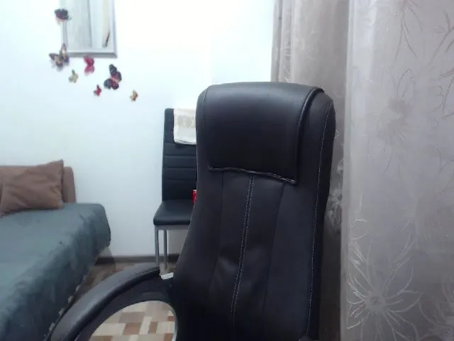 Live sex webcam photo for HereisChelsea #263250366