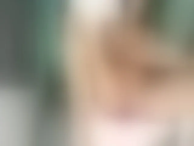 Live sex webcam photo for AiriKim #253650365