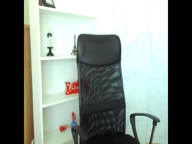 Live sex webcam photo for SshyTeen #263566691