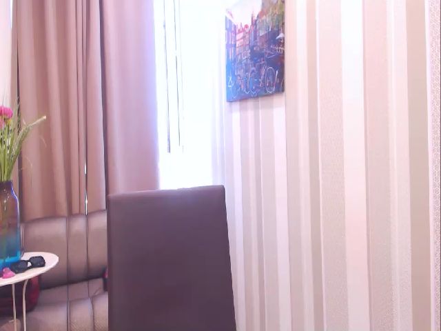 Live sex webcam photo for LadyXAnna #260539353