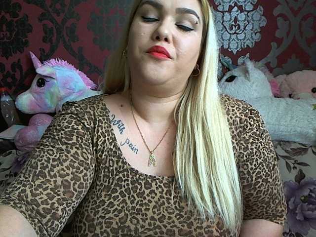 Live sex webcam photo for DeelayJana #241059952