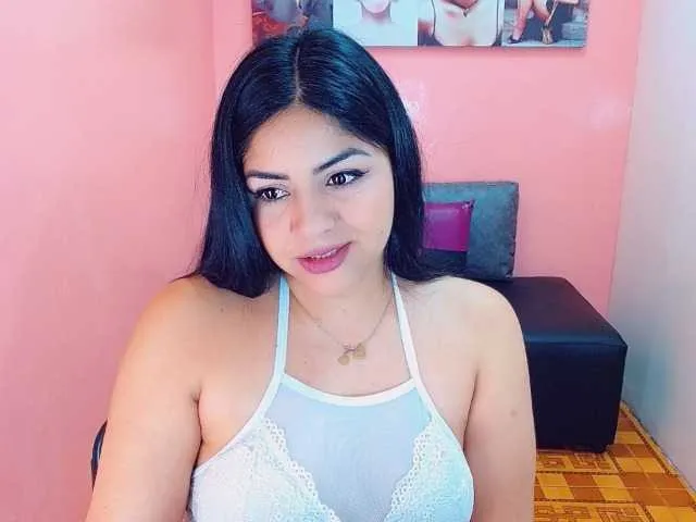 Live sex webcam photo for SweetDollx #259251348