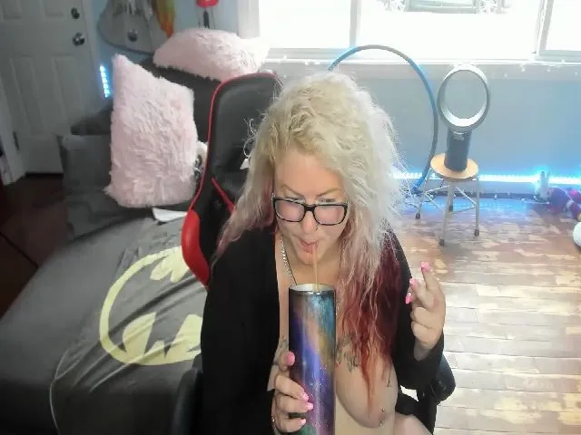 Live sex webcam photo for Janrubygirl #254852652