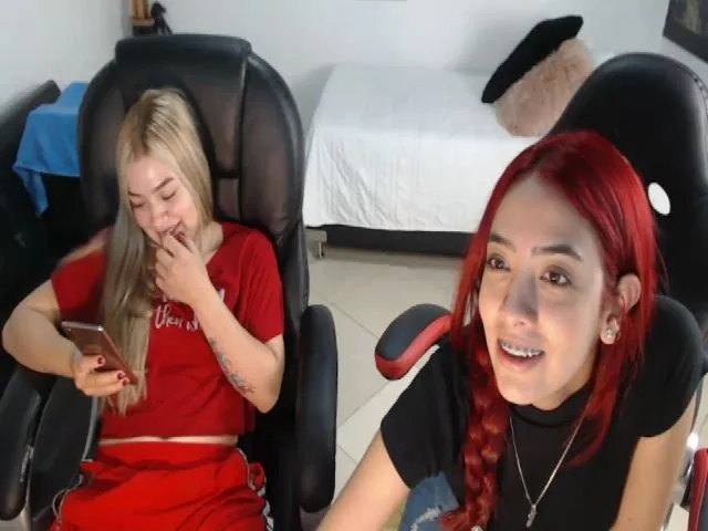 Live sex webcam photo for Thaunhty #254340850