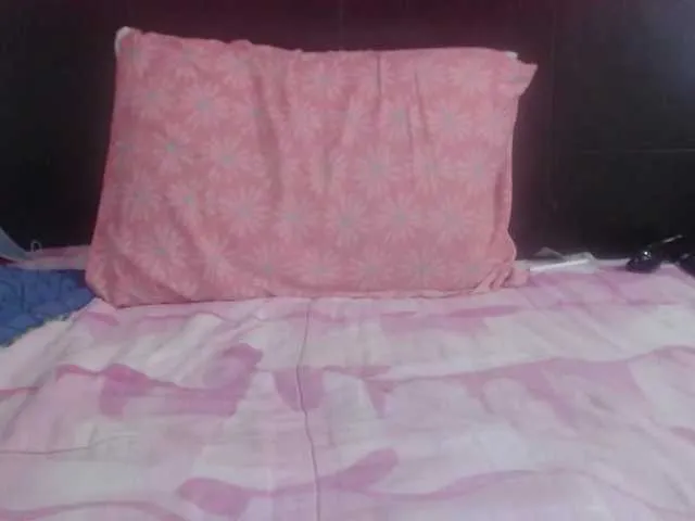 Live sex webcam photo for Daizy-cooper #241475798