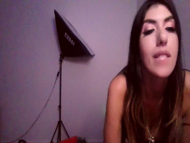 Live sex webcam photo for ElyMarie #259844988