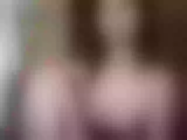 Live sex webcam photo for mangogirl28 #252880002
