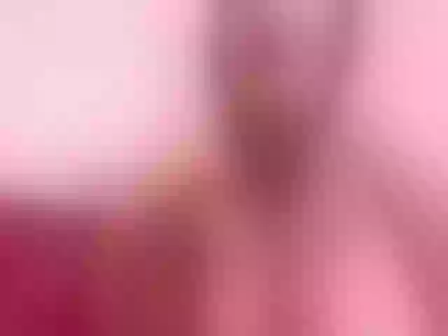 Live sex webcam photo for AliceMuller #287873799