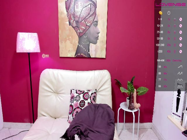 Live sex webcam photo for Lady_hellen #263703672