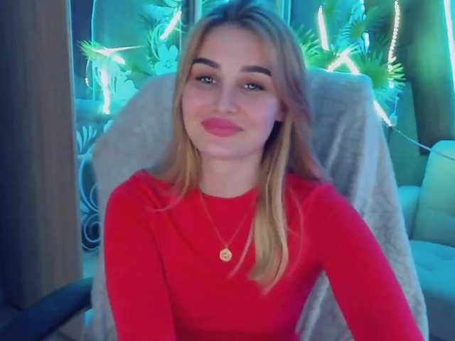 Live sex webcam photo for MillaDoll #244782765