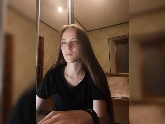 Live sex webcam photo for RosaliaLove #265050071