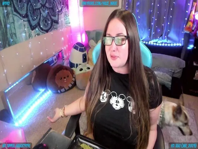 Live sex webcam photo for Nikki_Haze #256197891