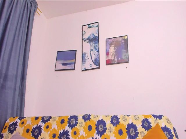 Live sex webcam photo for Blackhot23 #264890948