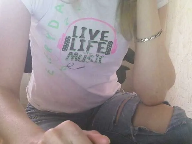 Live sex webcam photo for SexKaryna #240989795