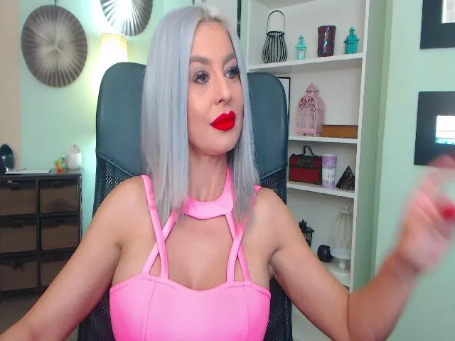 Live sex webcam photo for Miss_Kora #255266601