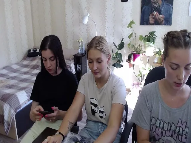 Live sex webcam photo for UrBlack_Kitty #256925616