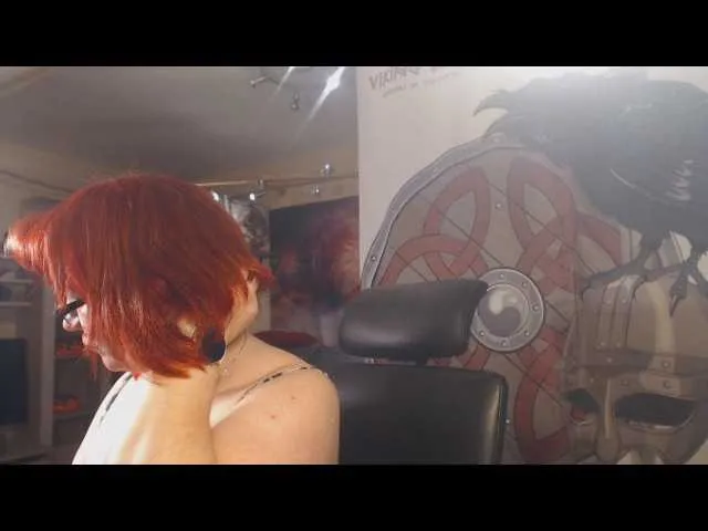 Live sex webcam photo for 90dTitten #241913787