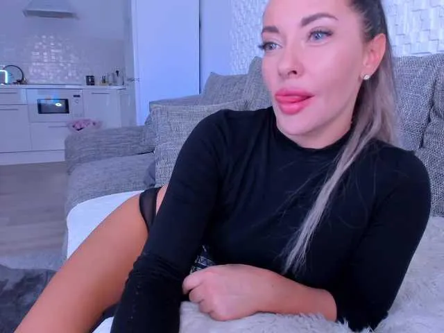 Live sex webcam photo for Ortina #248722573