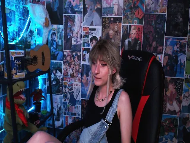 Live sex webcam photo for Manarose27 #260898645