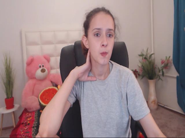 Live sex webcam photo for IrisNichols #265206957