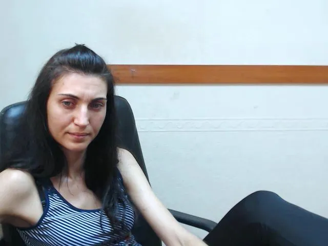 Live sex webcam photo for Miss_Vivian #252791034