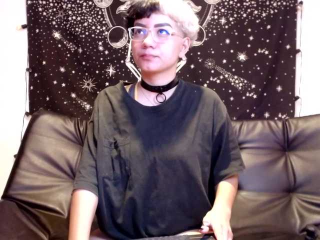 Live sex webcam photo for MeliGrace #252136945