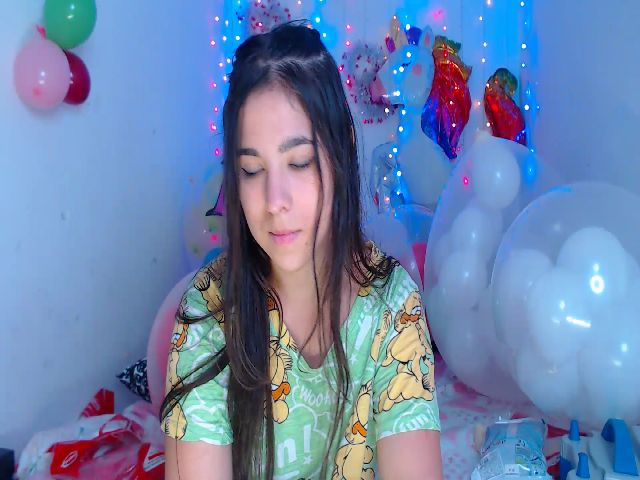 Live sex webcam photo for kitty_devil #257979533