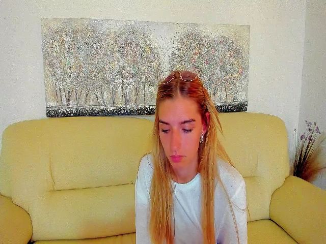 Live sex webcam photo for Springibabby #265338337