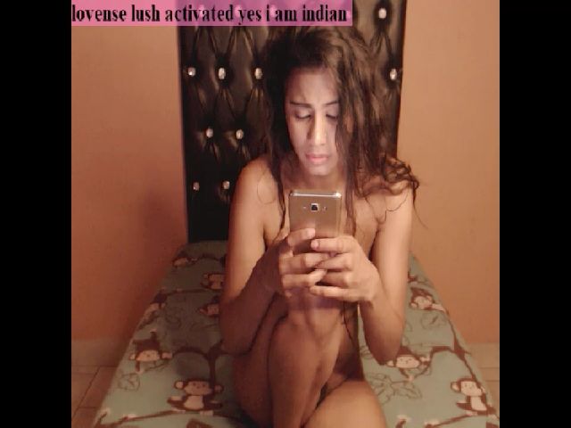 Live sex webcam photo for PARADISEQEEN #264637358