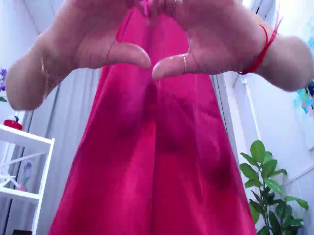 Live sex webcam photo for SandraRoux #259245562