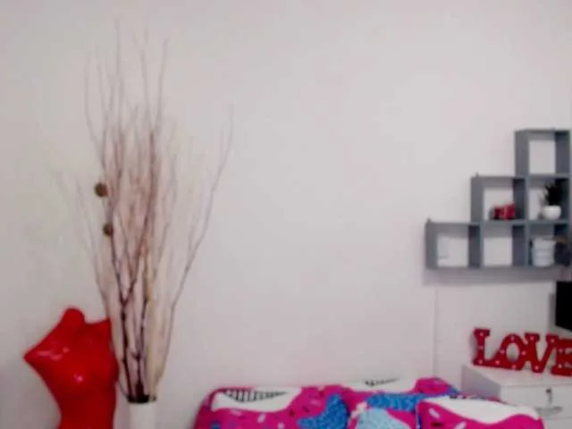 Live sex webcam photo for KiaMax #256712310