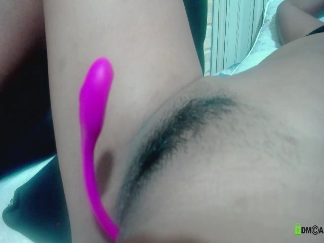 Live sex webcam photo for Roxana_06 #254450389