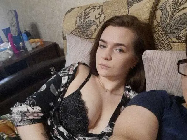 Live sex webcam photo for HellMor #245538978