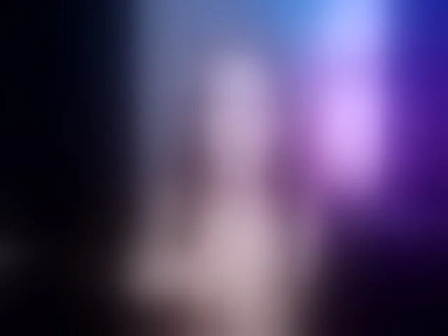 Live sex webcam photo for LoveKylie #259734900