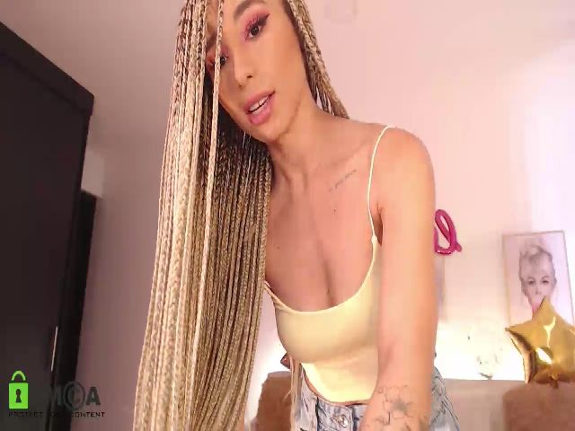 Live sex webcam photo for Annie_es #259314645