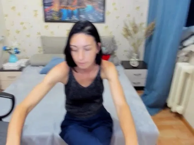 Live sex webcam photo for DorothyRoze #254530428