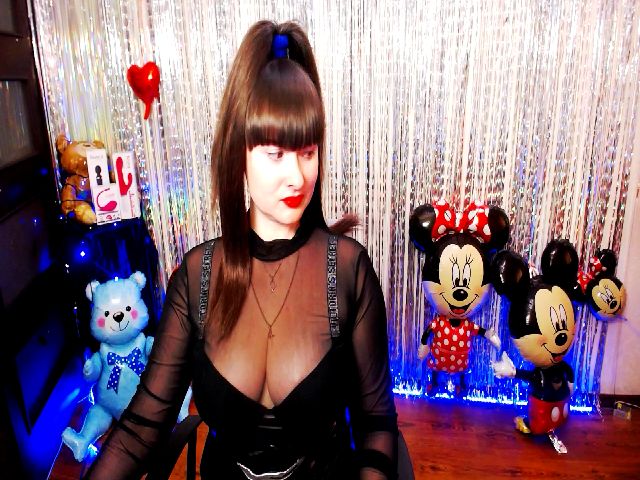 Live sex webcam photo for x_MissMia_x #253057195