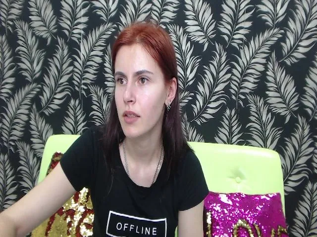 Live sex webcam photo for MollyTravis #255894303