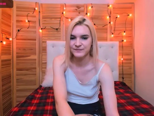 Live sex webcam photo for MarliTes #262902058