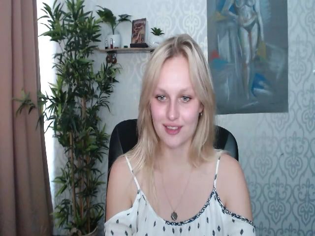 Live sex webcam photo for Dorina_xX #255345459