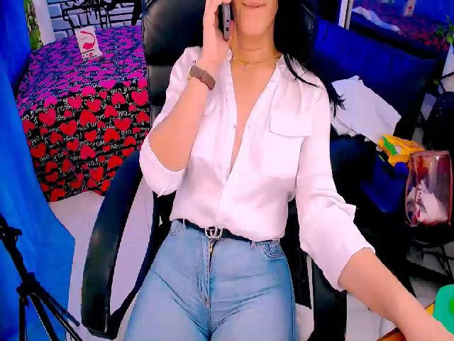 Live sex webcam photo for Sashabreck #287860090