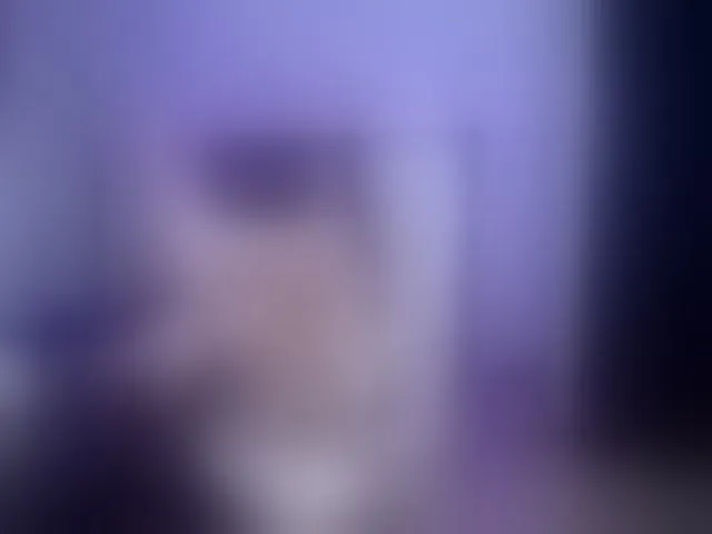 Live sex webcam photo for Emily_roos #256463898
