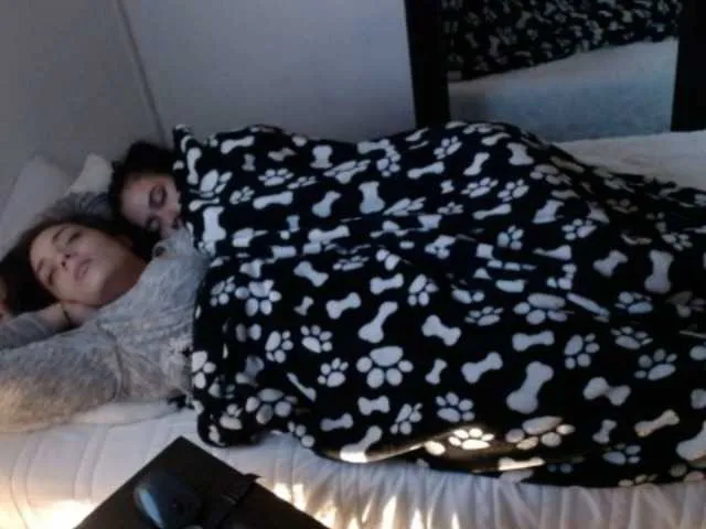 Live sex webcam photo for angeldarks #245686138