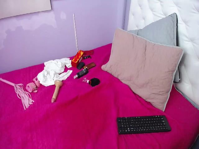 Live sex webcam photo for Martina_ferer #258773186