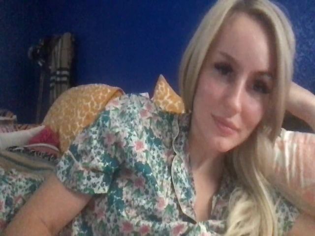 Live sex webcam photo for Officialelsa #257455479