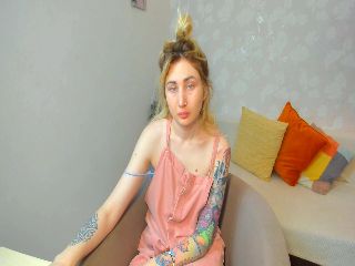 Live sex webcam photo for TabeyaLyy #252004398