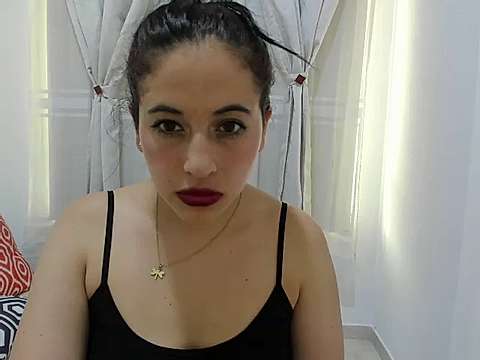 Live sex webcam photo for _olivia__lip #245077089